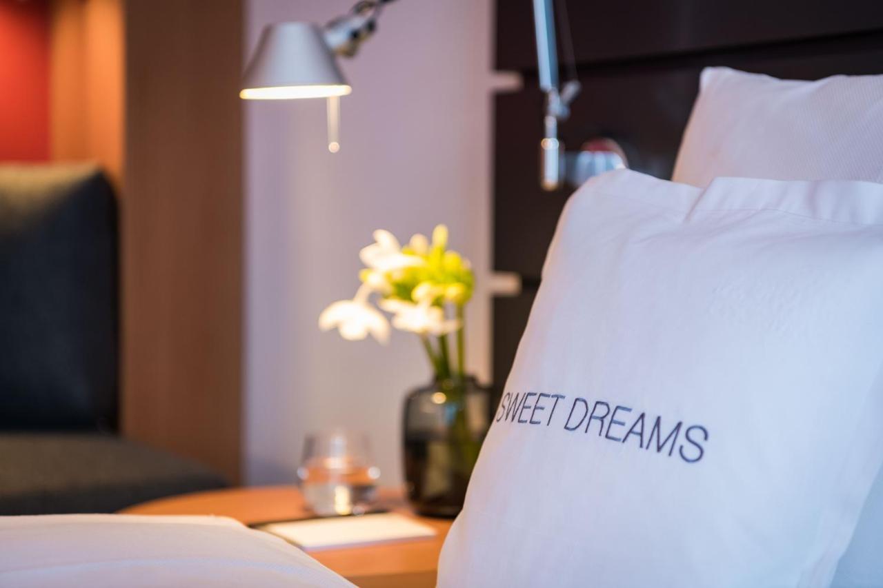 Standard Queen Room,1284972250:JPEG