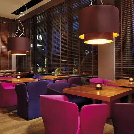 THE MADISON Hotel Hamburg-3